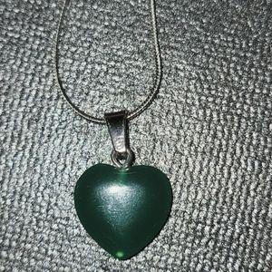 Emerald heart chakra pendant on 925 plated silver